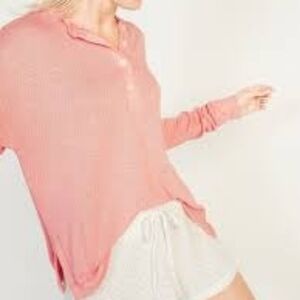 Old Navy Oversized Double-Knit Crepe Henley Top